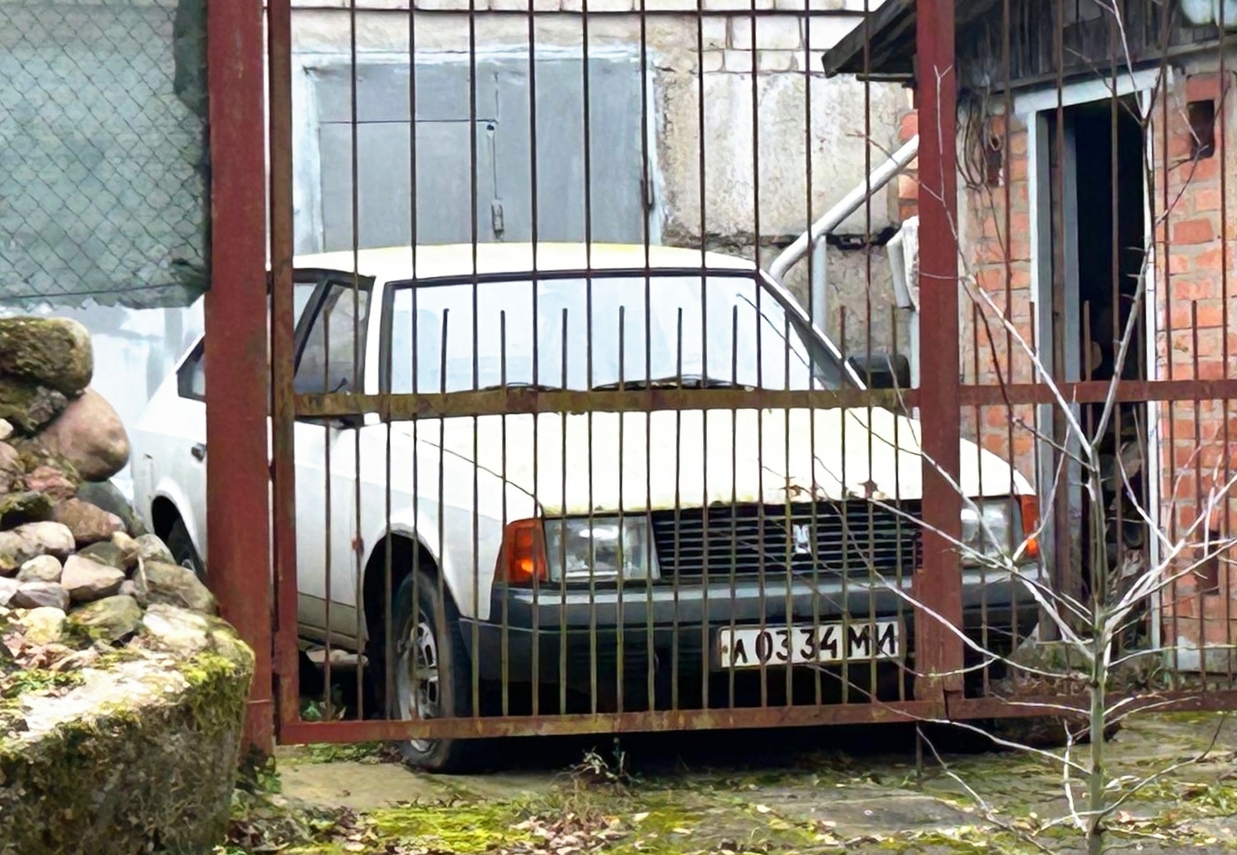 л 0334 МИ, Moskvich (AZLK) 2141 2141, 1986­–1998