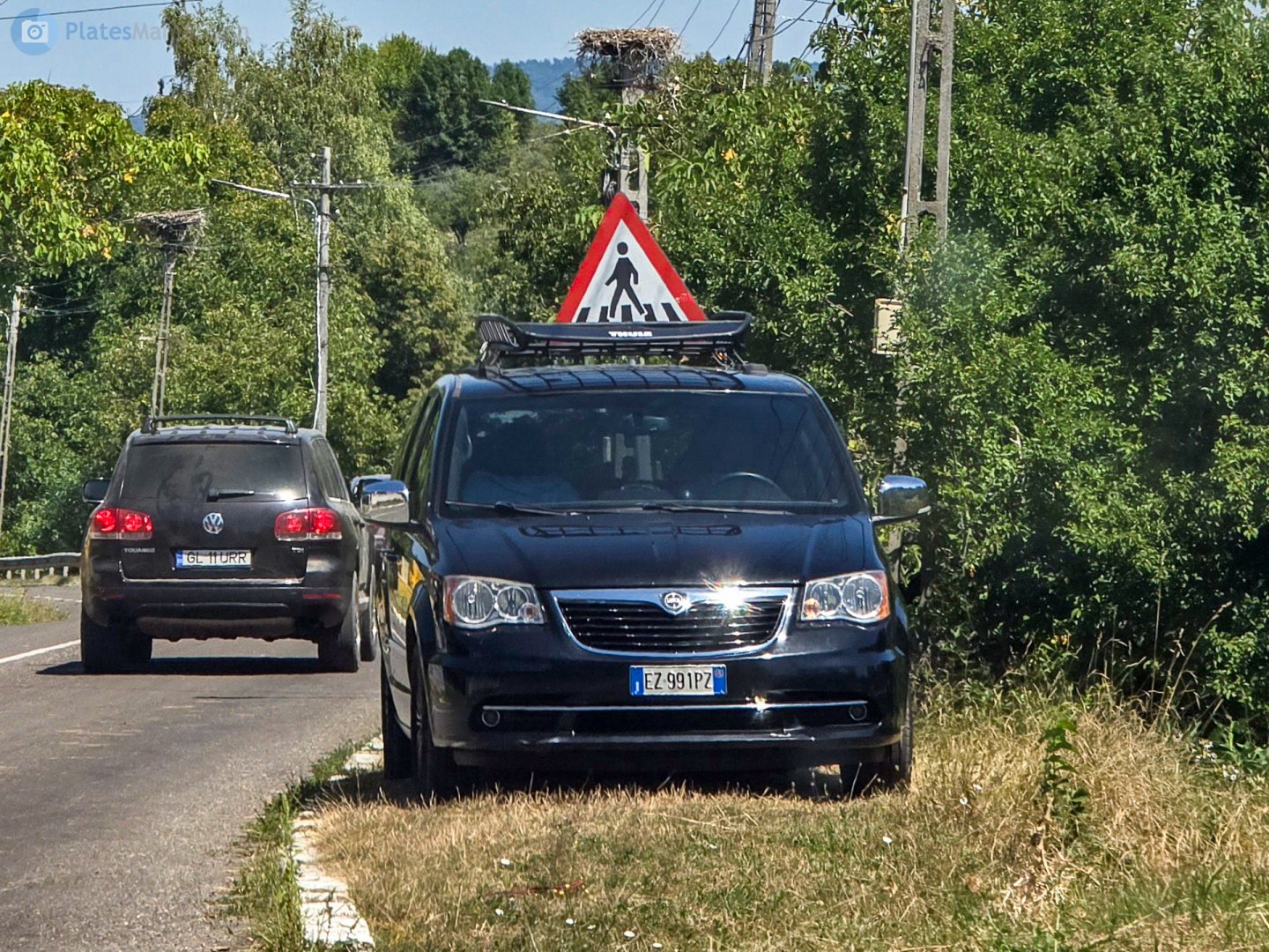 EZ 991 PZ, Lancia Voyager 1st gen (404), 2011–2015