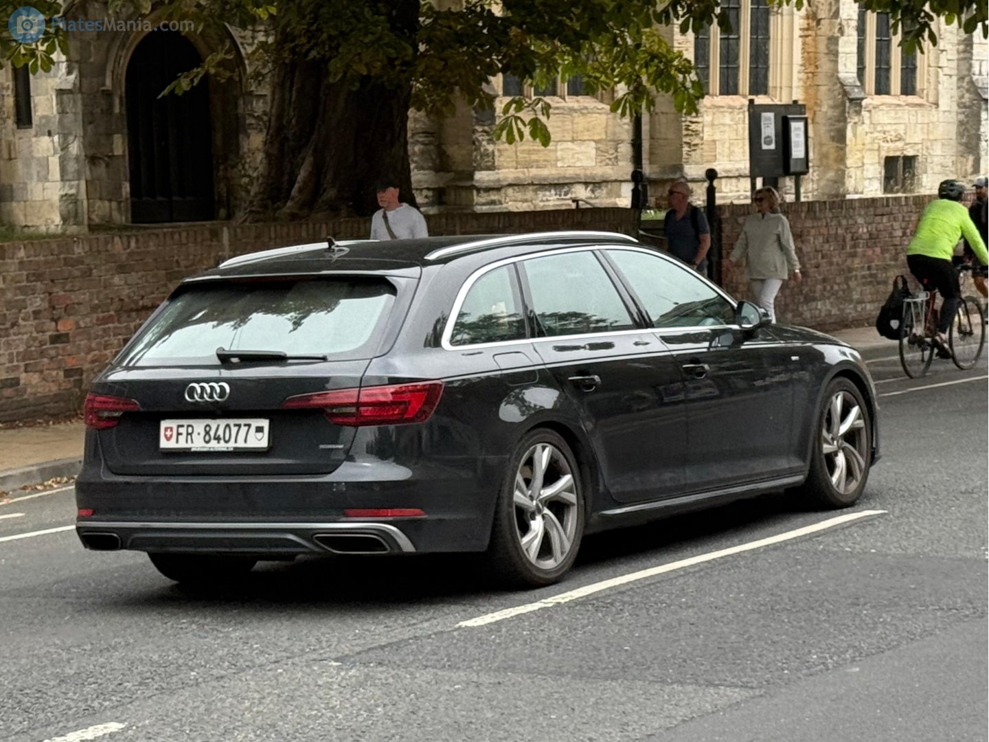 FR 84077, Audi A4 5th gen Avant (B9/8W5/8WD), 2015–2019