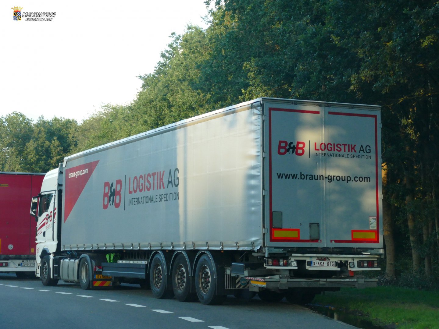 Q-AKA-816, Regular plates (2010) 