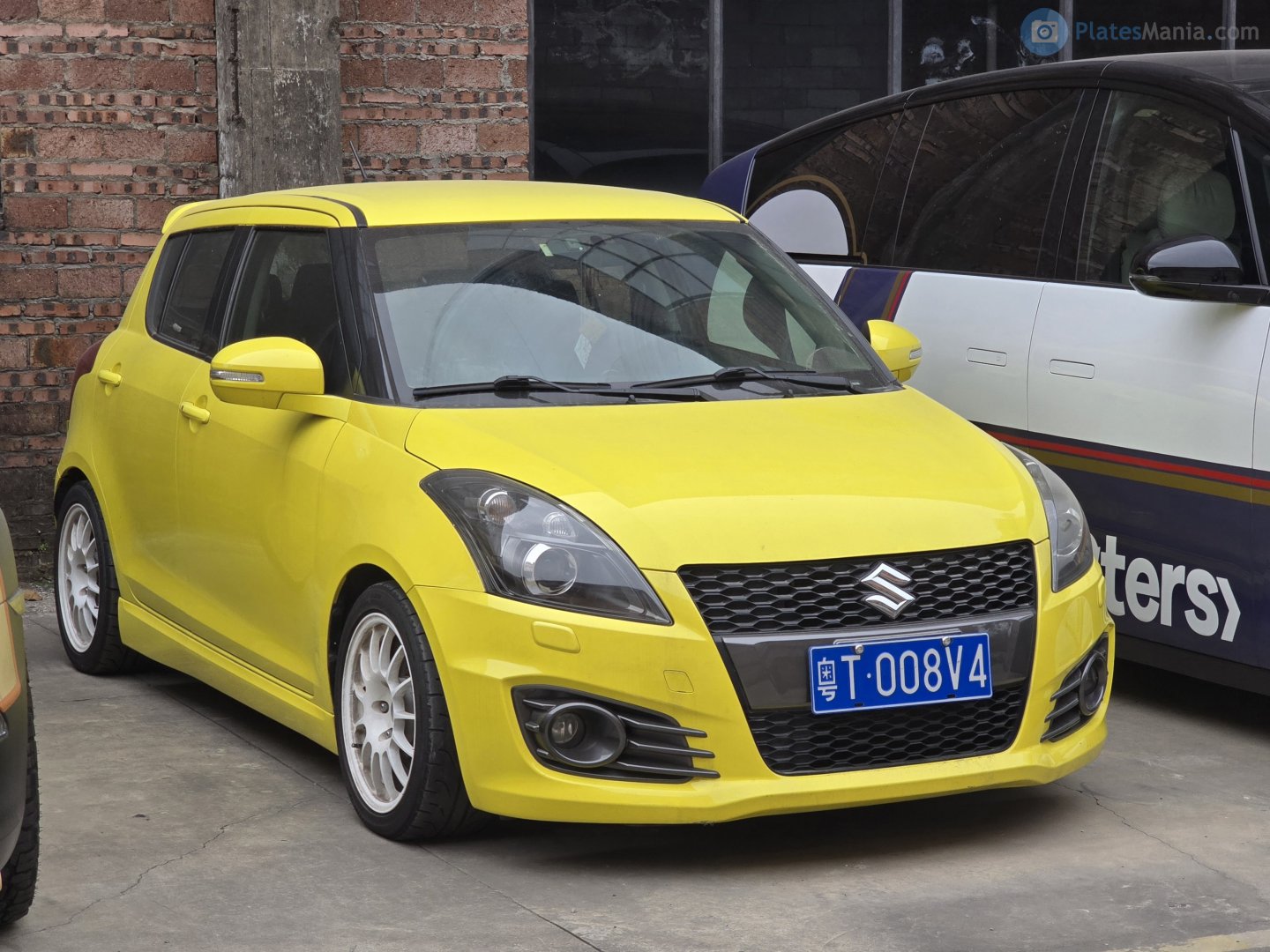 粤T·008V4, Suzuki Swift 6th gen Sport 5-door Hatch (AZG/ZC32), 2011–2017