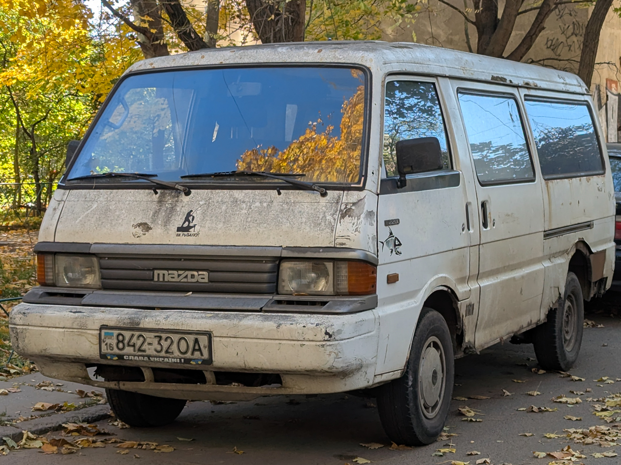 16 842-32 OA, Mazda E-Series 2nd gen (SE/SS), 1983–1999