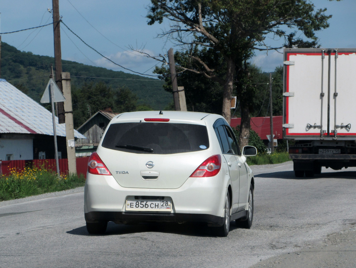 е 856 сн 28, Nissan Tiida 1st gen Hatch (C11), 2004–2012