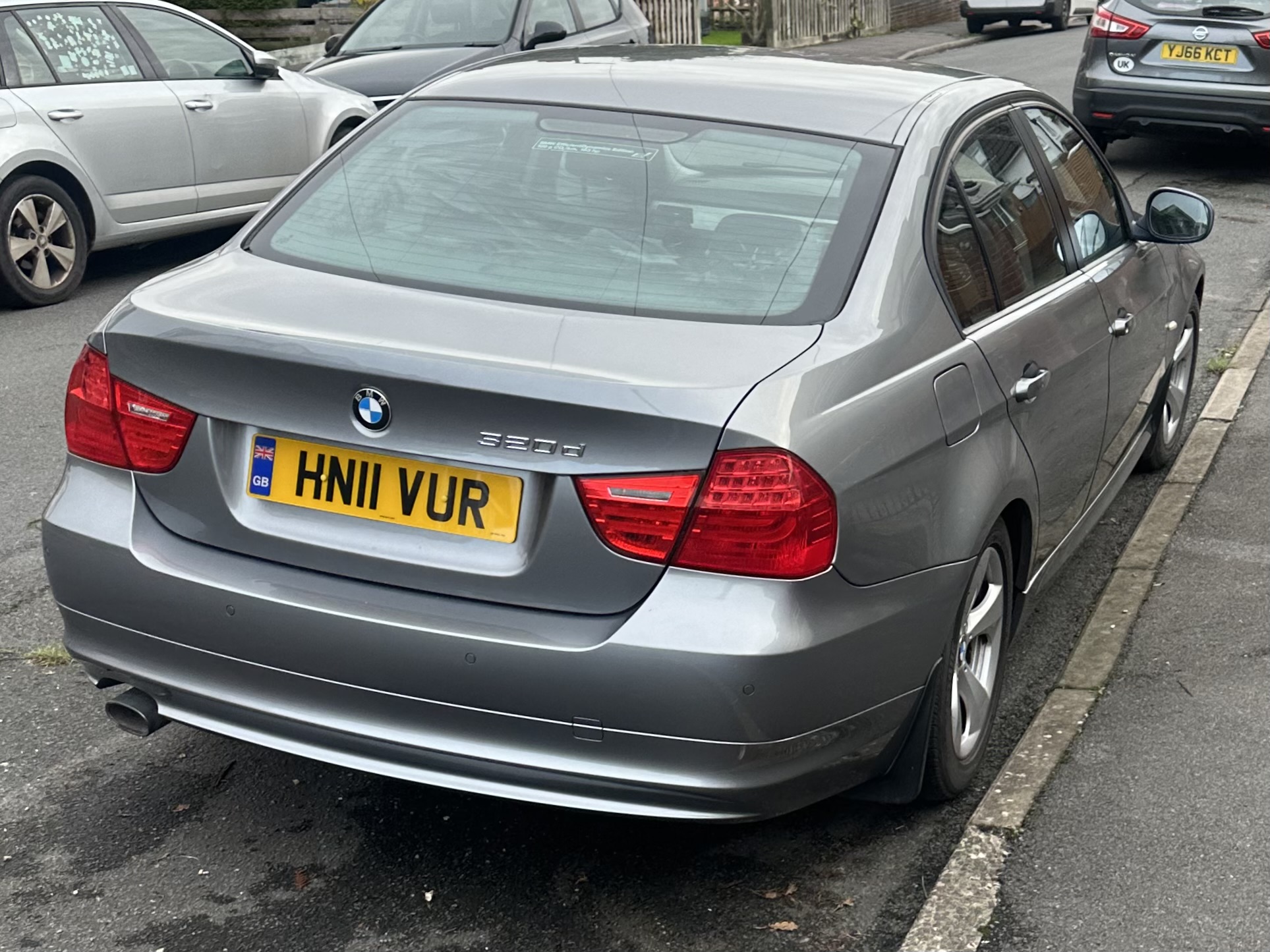 HN11VUR, BMW 3 Series 5th gen Sedan (E90), 2005–2011