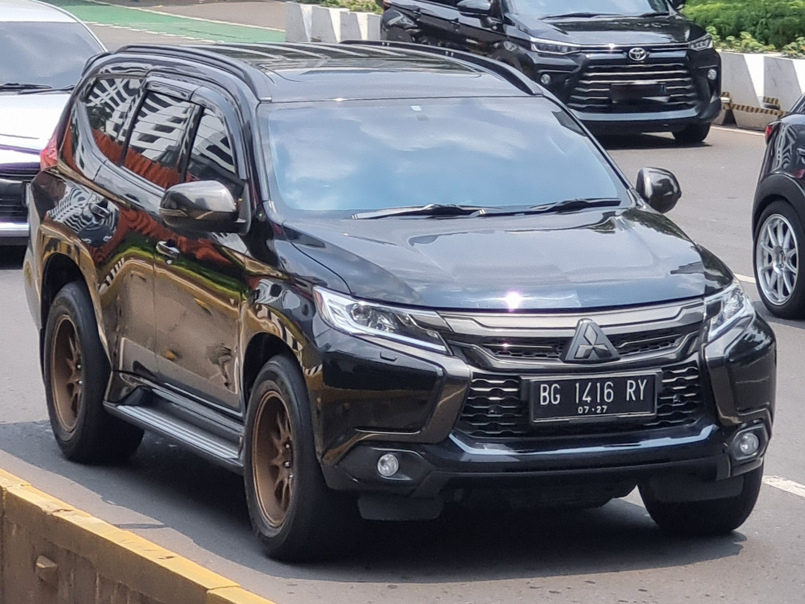 BG 1416 RY, Mitsubishi Pajero Sport 3rd gen (KR/KS/QE/QF), 2015–2019