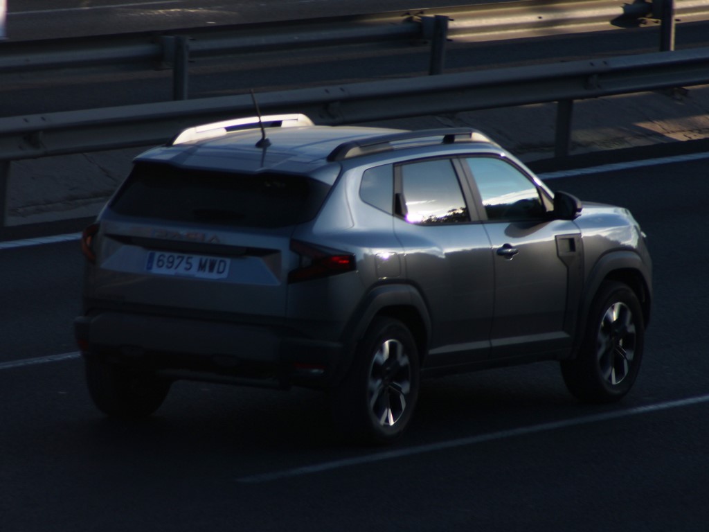 6975 MWD, Dacia Duster 3rd gen (P1310), 2024–