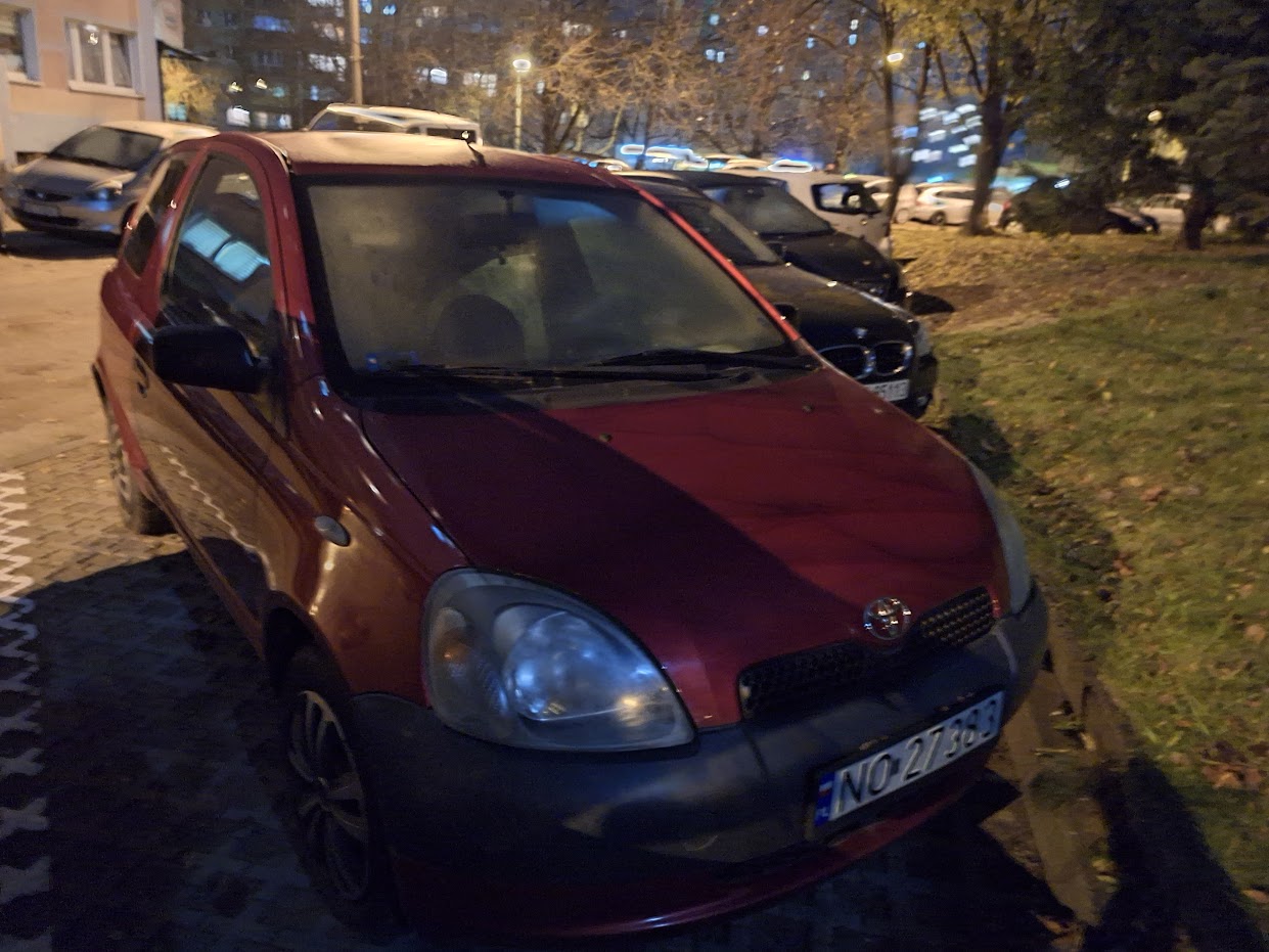 NO 27383, Toyota Yaris 1st gen 3-door Hatch (XP10), 1999–2005