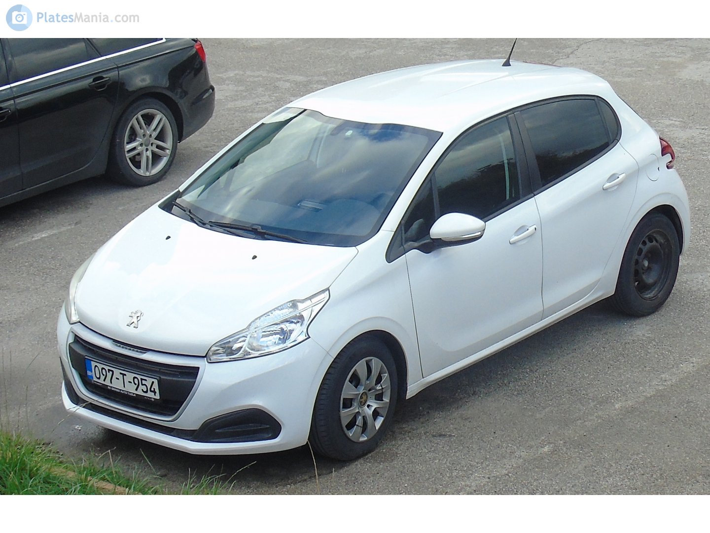 O97-T-954, Peugeot 208 1st gen 5-door Hatch (A9), facelift, 2015–2020