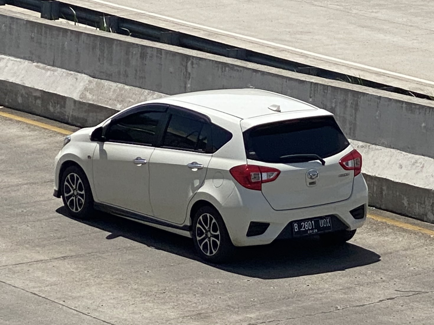 B 2801 UOX, Daihatsu Sirion 4th gen (M800; ID-market), 2018–2022