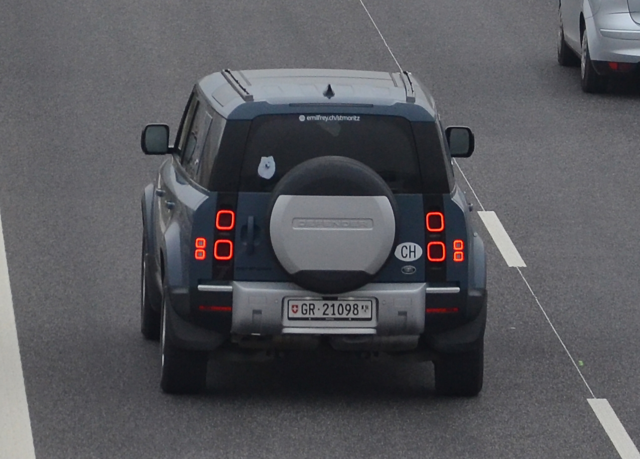 GR 21098, Land Rover Defender 2nd gen 110