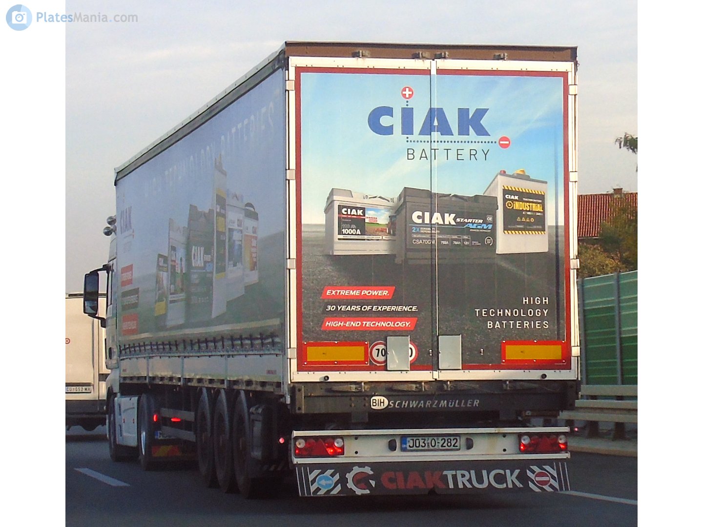 J03-O-282, Schwarzmüller 