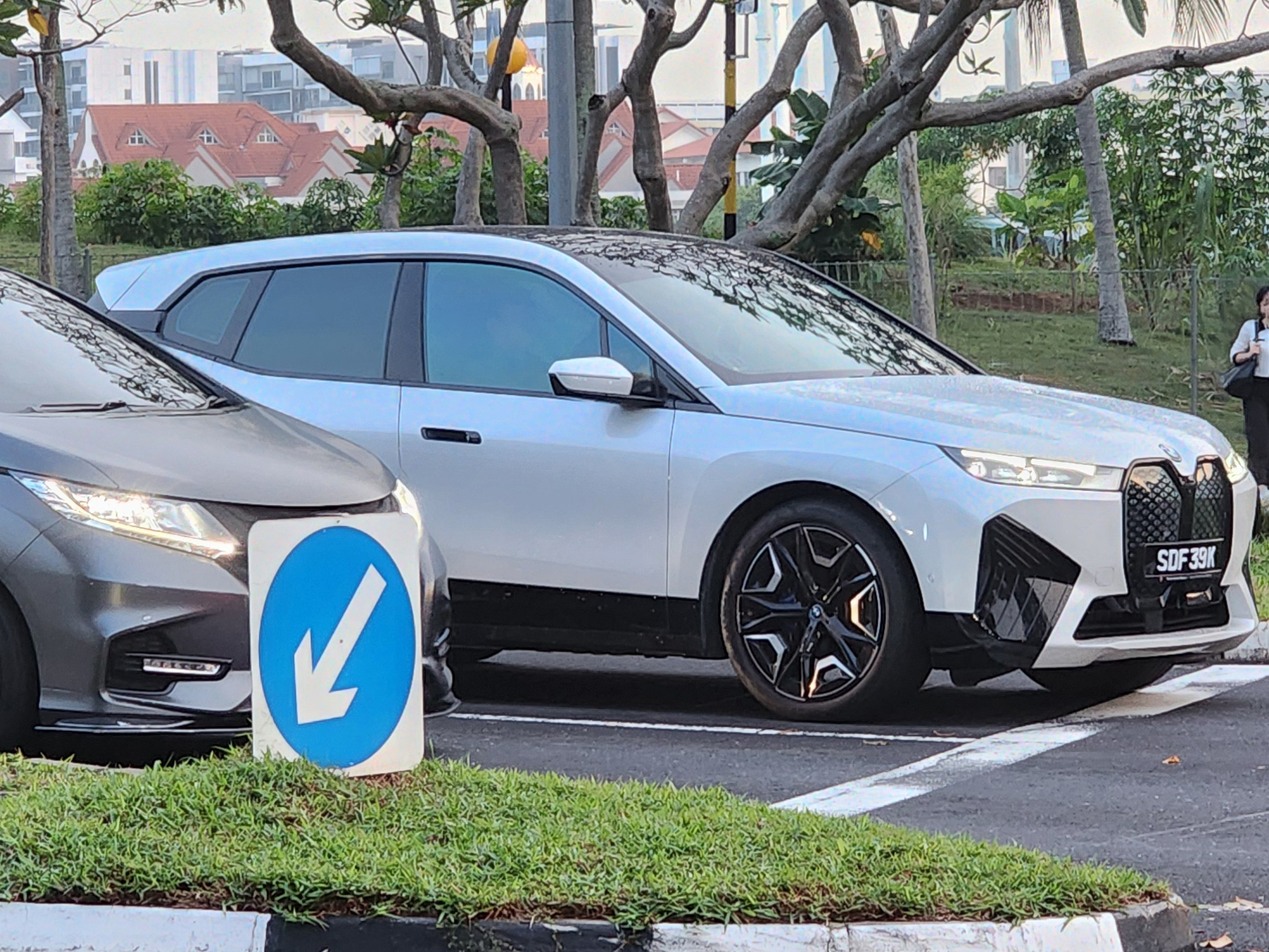 SDF 39 K, BMW iX 1st gen (i20), 2021–