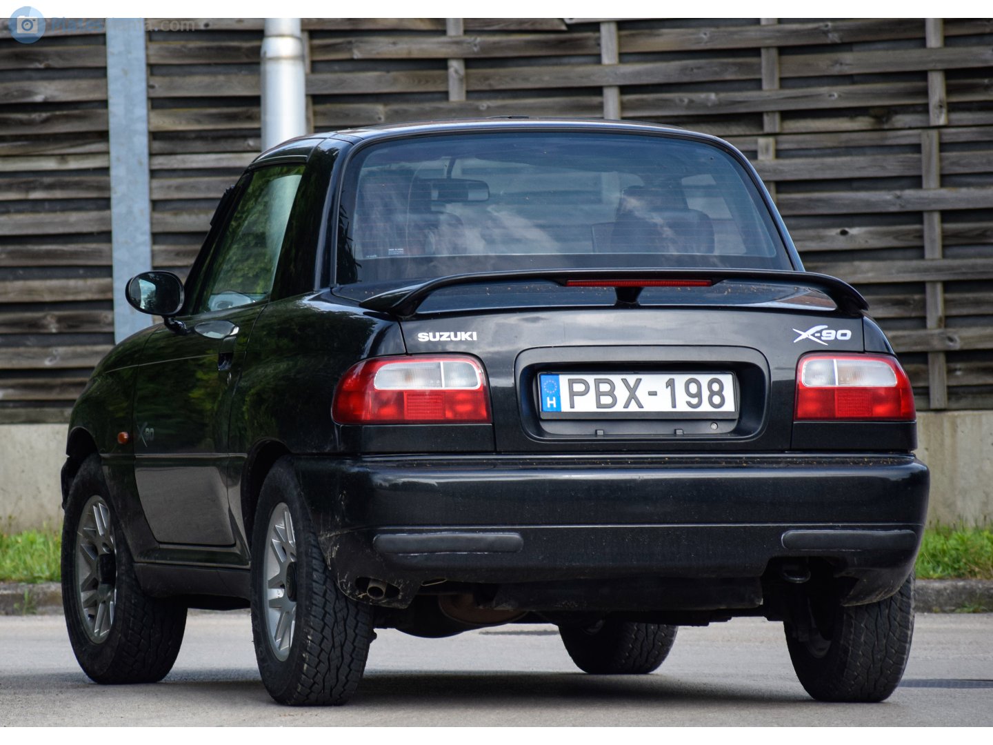 PBX-198, Suzuki X90 1st gen (LB), 1995–1998