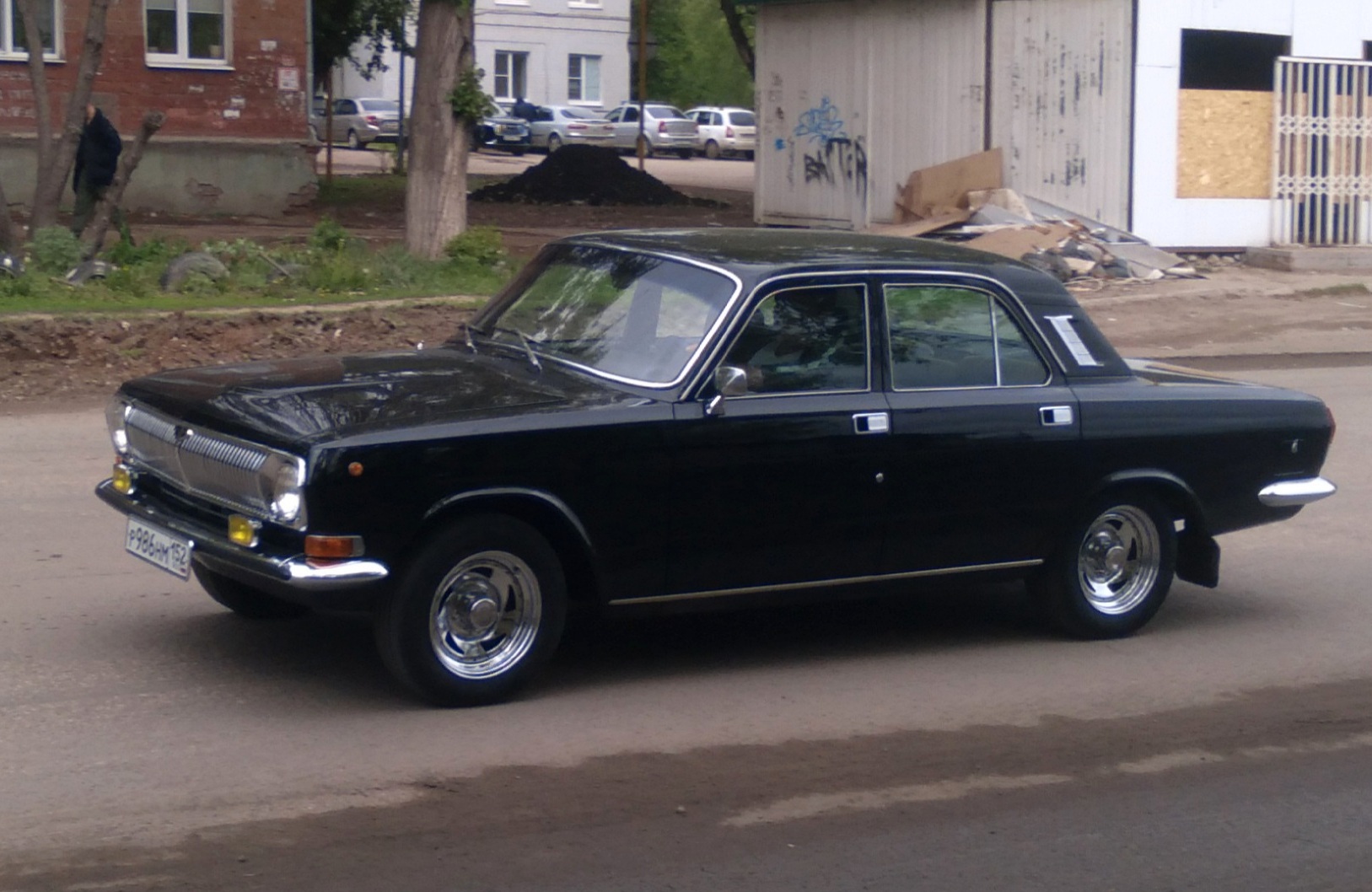 р 986 нм 152, GAZ 24 Волга 24-10/11/17 Sedan, facelift, 1986–1992