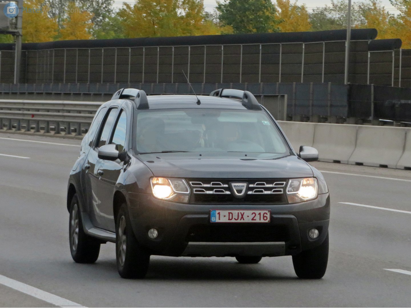 1-DJX-216, Dacia Duster 1st gen SUV (HS/H79), 2010–2017