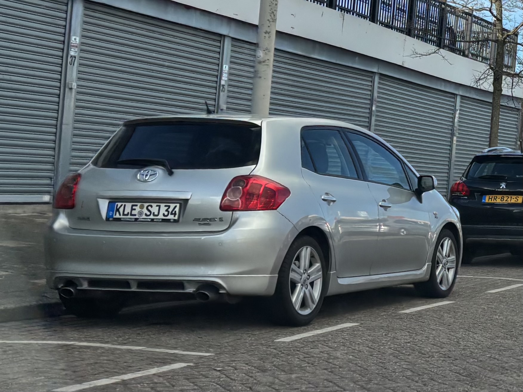 KLE SJ 34, Toyota Auris 1st gen 5-door Hatch (E150), 2006–2010