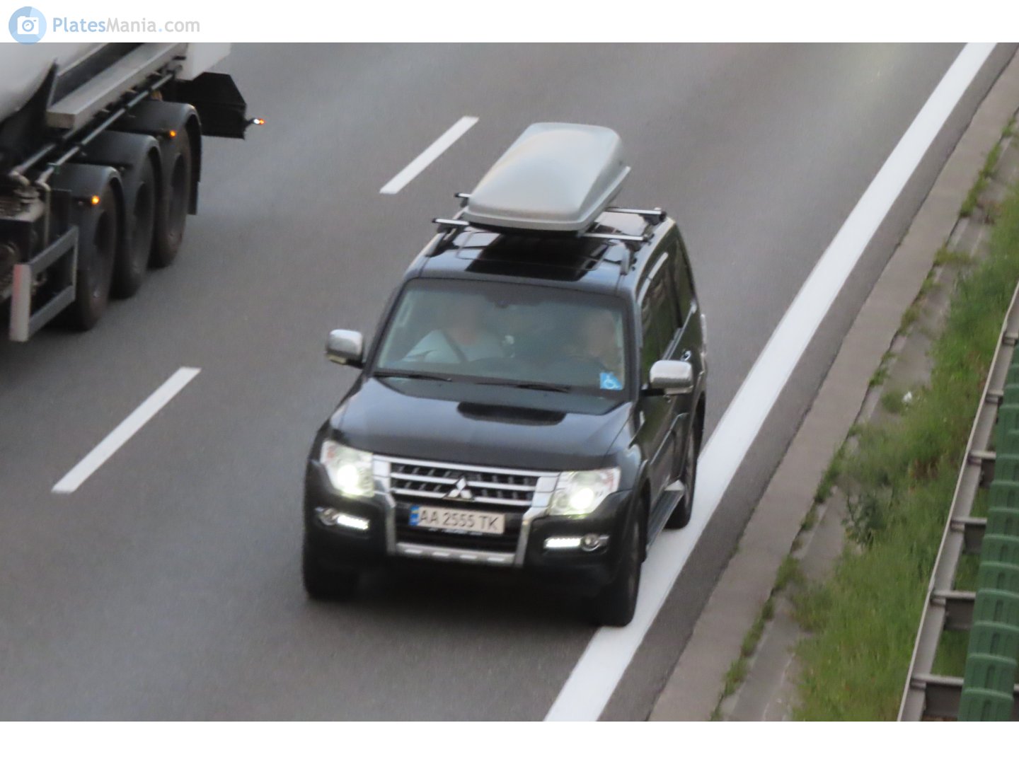 AA 2555 TK, Mitsubishi Pajero 