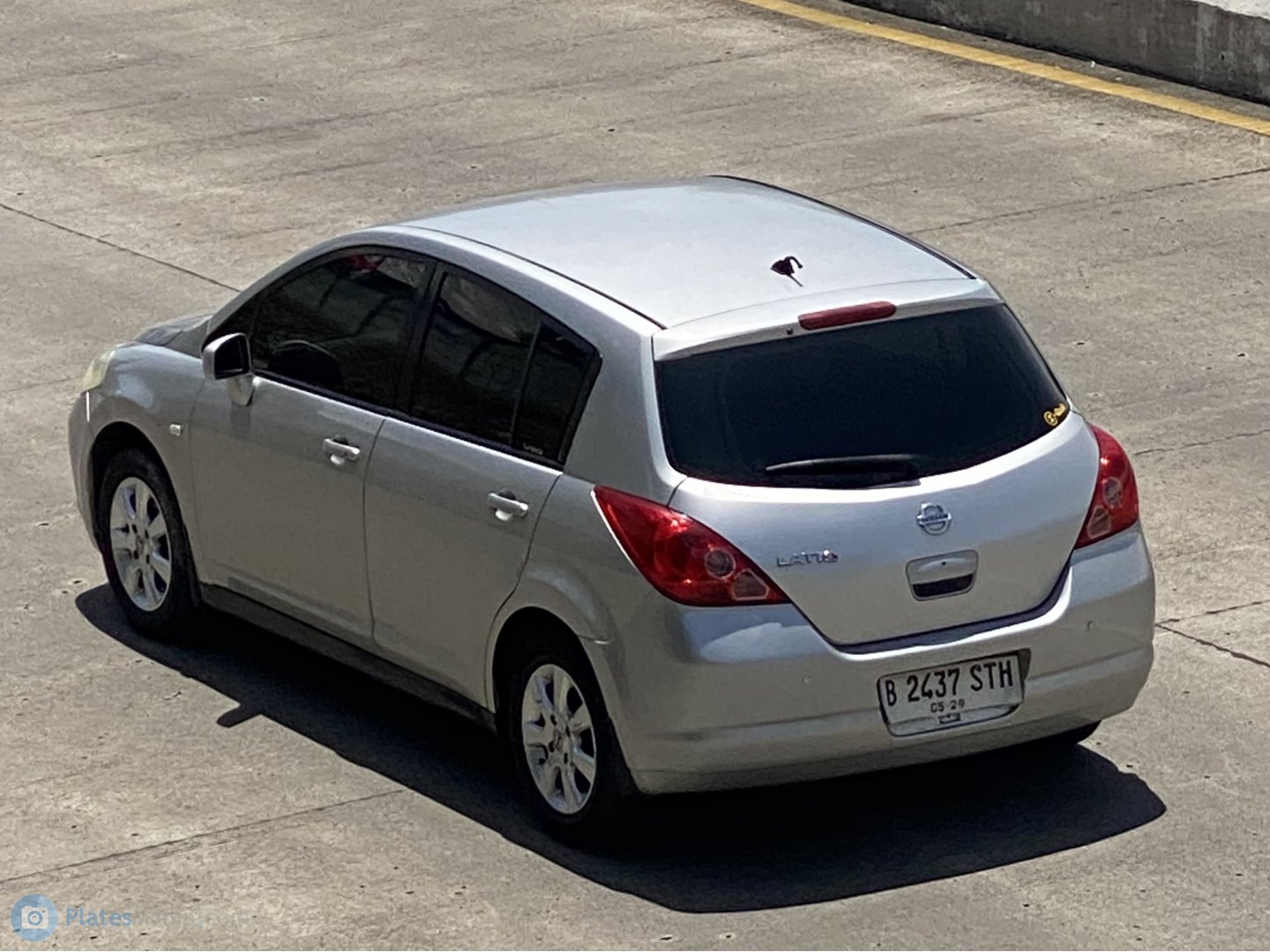 B 2437 STH, Nissan Latio 1st gen Hatch (C11; ASEAN-market), 2004–2012