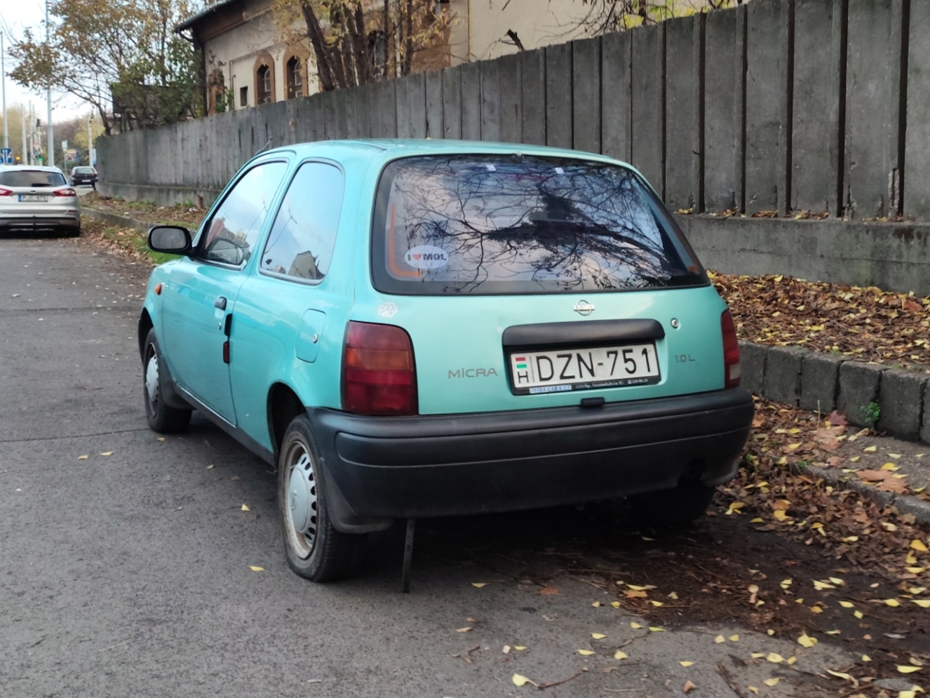 DZN-751, Nissan Micra 2nd gen 3-door Hatch (K11), 1992–2003