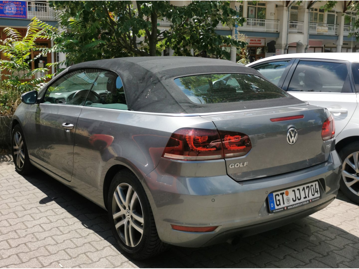 GT JJ 1704, Volkswagen Golf 6th gen Cabrio (5K), 2011–2016