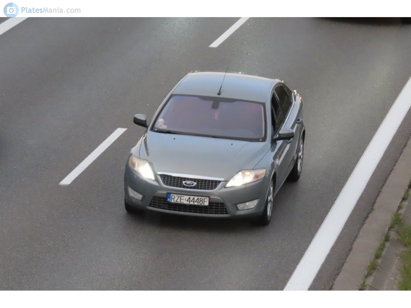 RZE 4448F, Ford Mondeo 