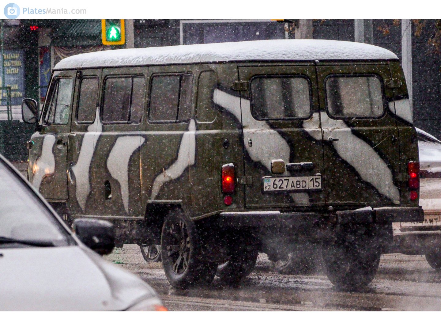 627 ABD 15, UAZ 452 452А/3962/3741 Glassed Van, 1965–