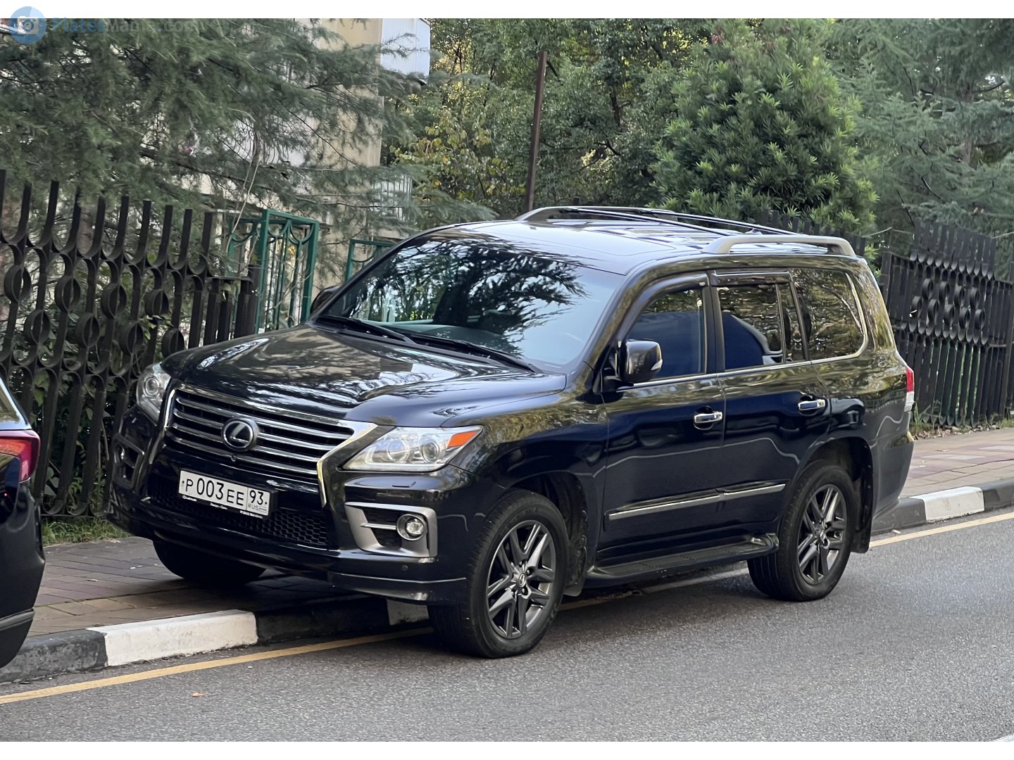 р 003 ее 93, Lexus LX 3rd gen (J200), 1st facelift, 2012–2015