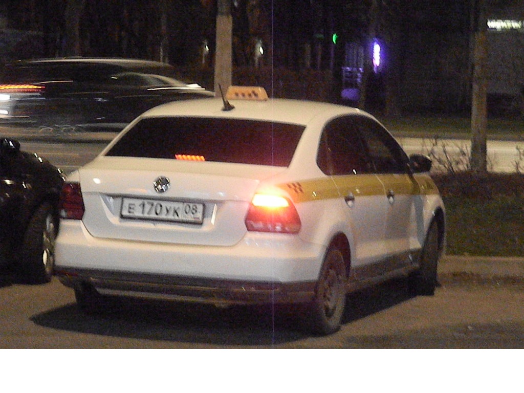 е 170 ук 08, Volkswagen Polo 