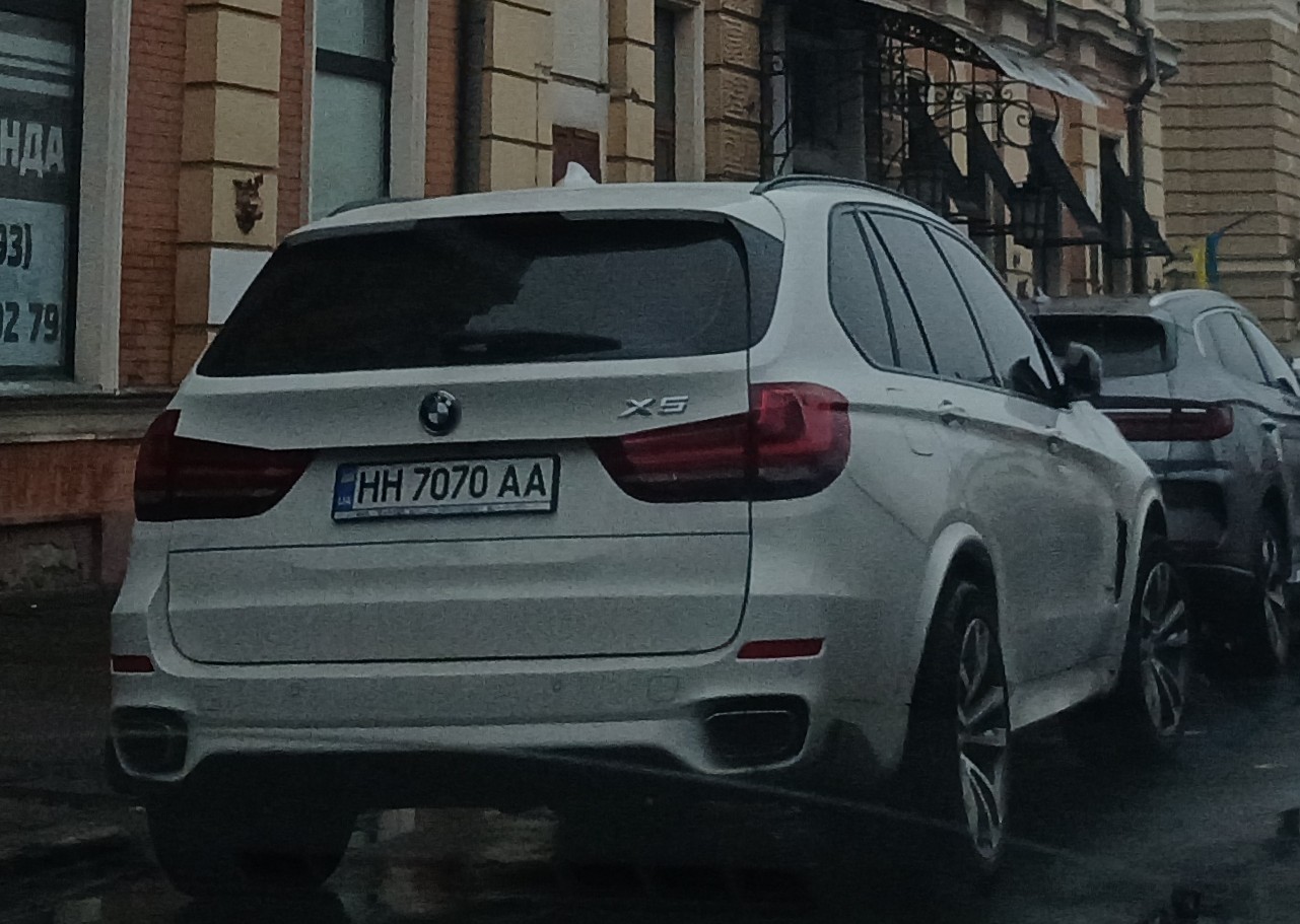 HH 7070 AA, BMW X5 3rd gen (F15), 2013–2018