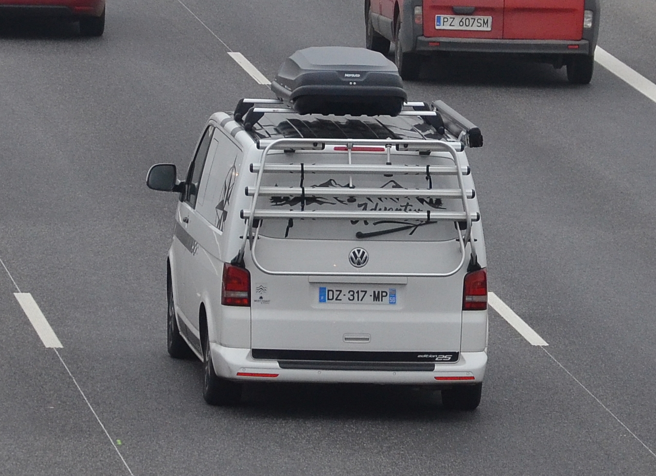 DZ-317-MP, Volkswagen Caravelle T5, 2003–2009