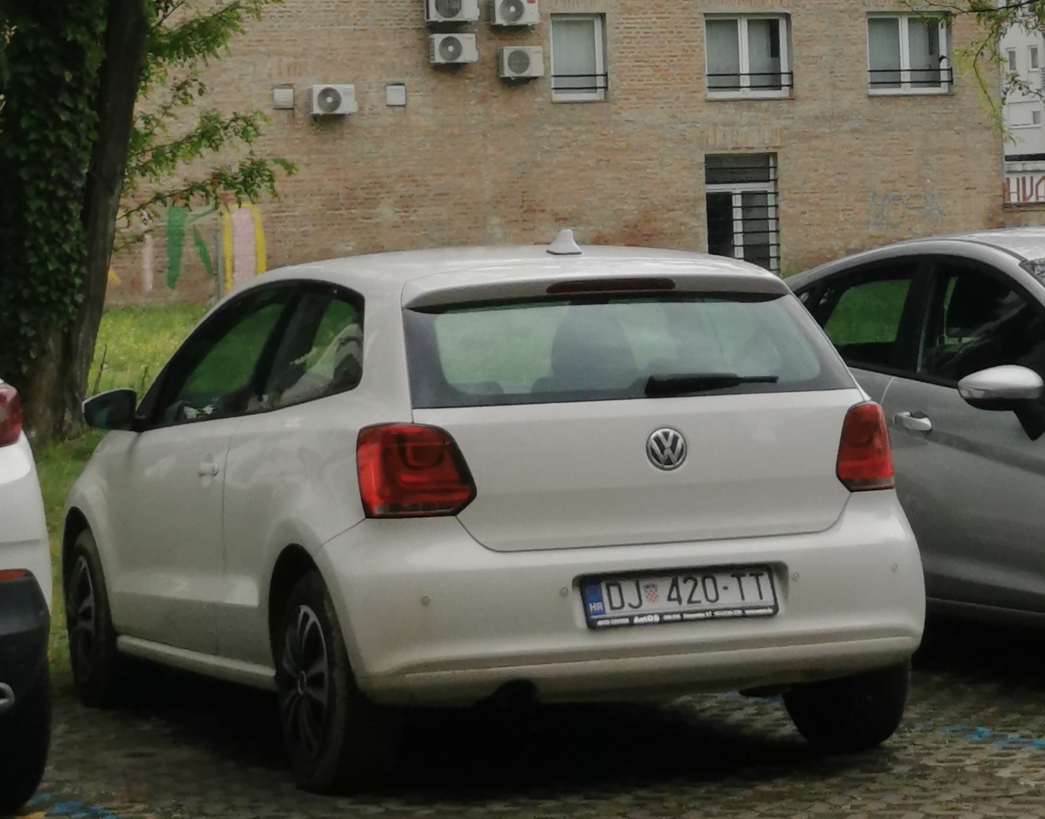 DJ 420-TT, Volkswagen Polo 5th gen 3-door Hatch (6R), 2009–2014