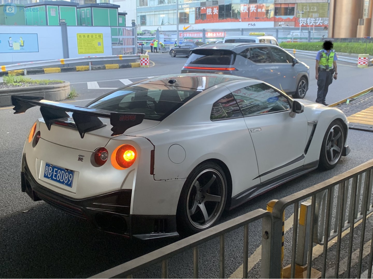 粤B·E8D89, Nissan GT-R 