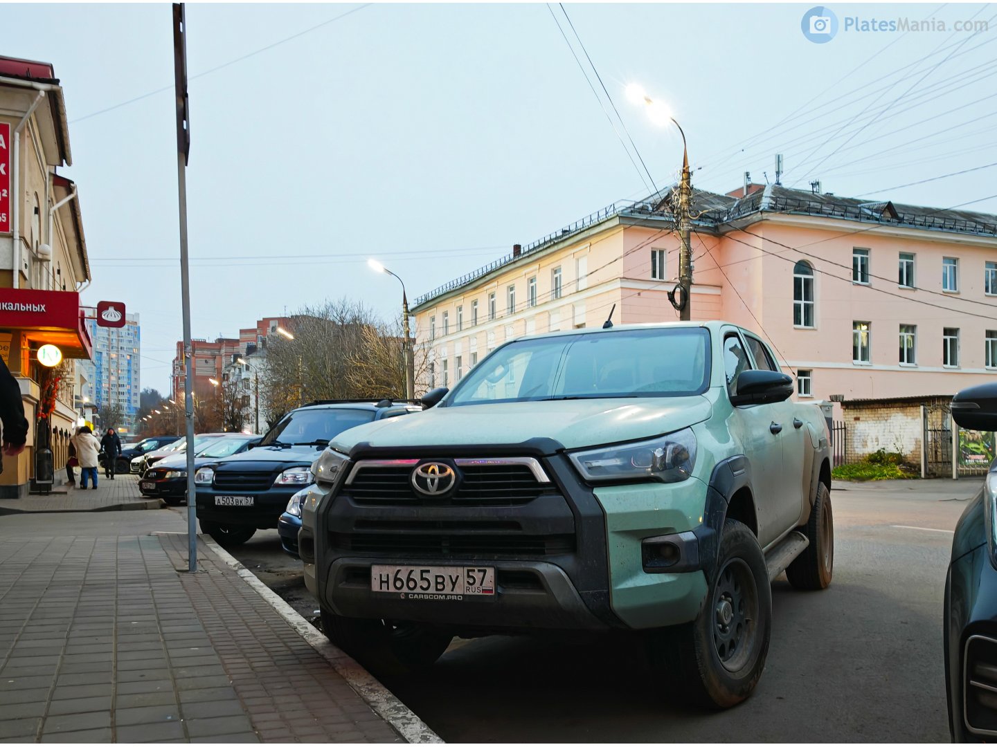 н 665 ву 57, Toyota Hilux 8th gen (AN120/AN130), 2015–