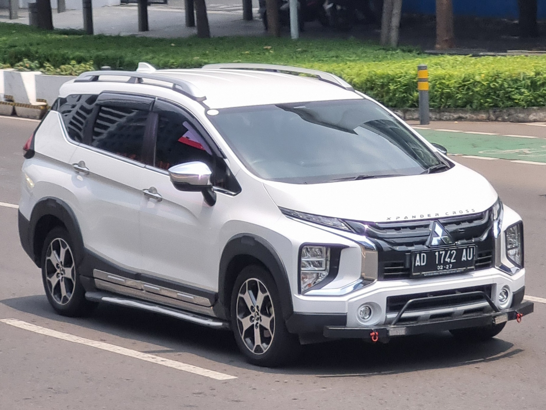 AD 1742 AU, Mitsubishi Xpander 1st gen Cross (NC1W), 2019–2022