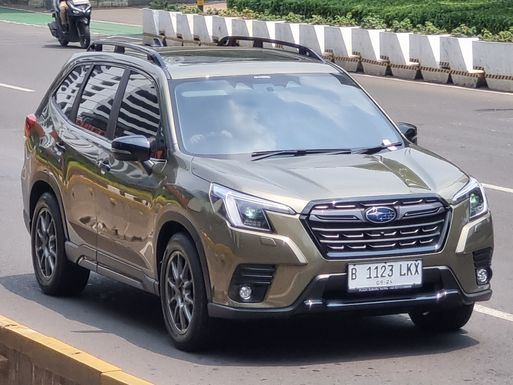 B 1123 LKX, Subaru Forester 5th gen (SK), 2018­–