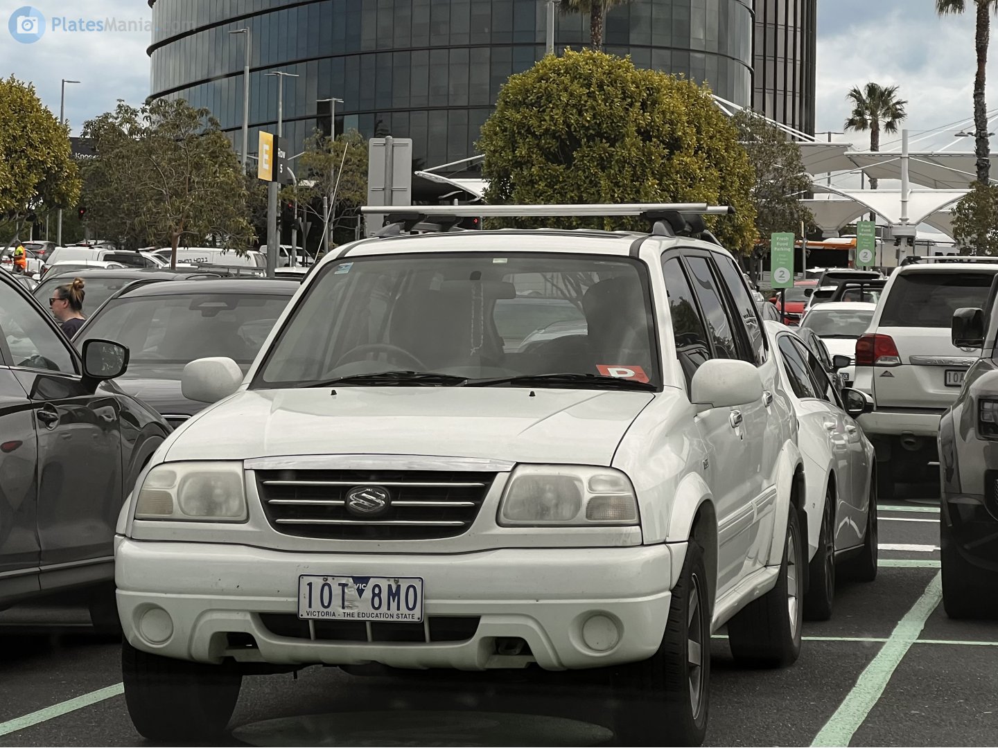 1OT-8MO, Suzuki Grand Vitara XL-7 1st gen (TX92W), 2000–2006