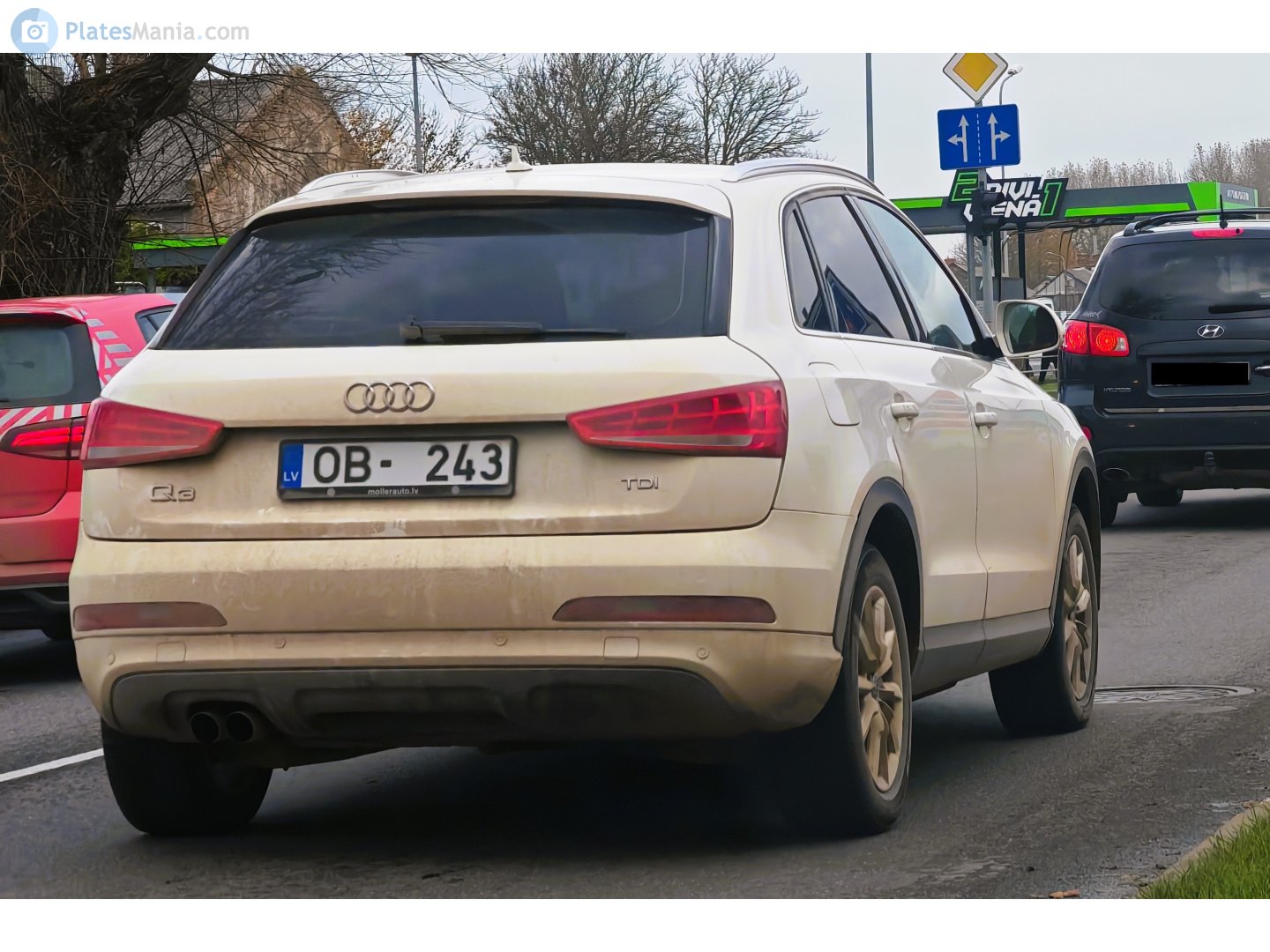 OB-243, Audi Q3 1st gen (8UB/8UG), 2011–2018