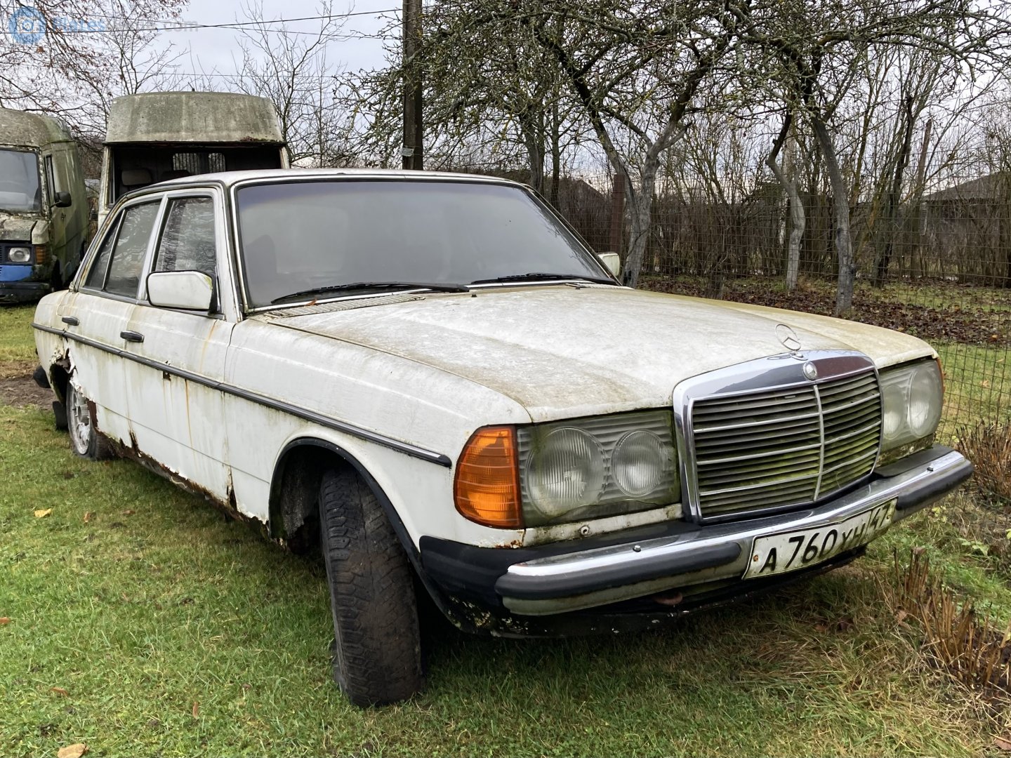 а 760 хн 47, Mercedes-Benz E-Klasse 200–300 Sedan (W123), 1975­–1986
