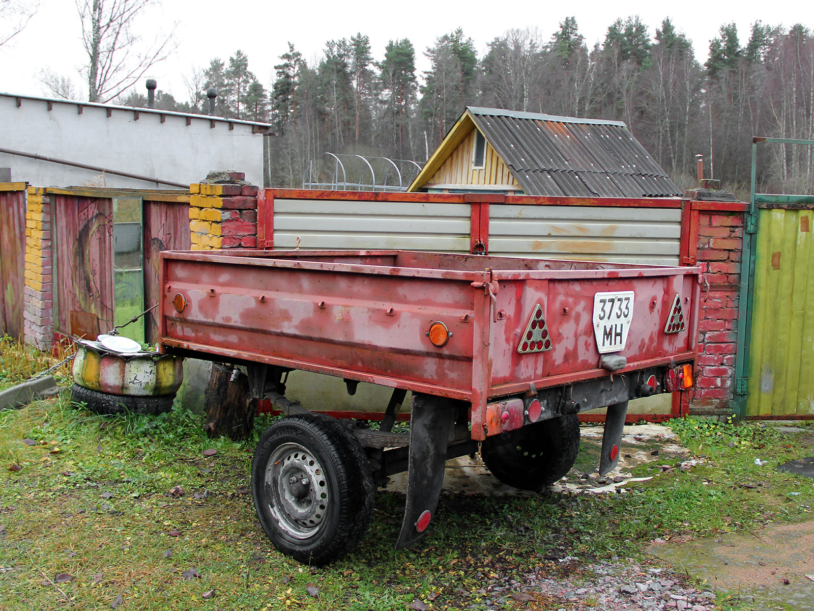 3733 МН, Trailers (1977) 