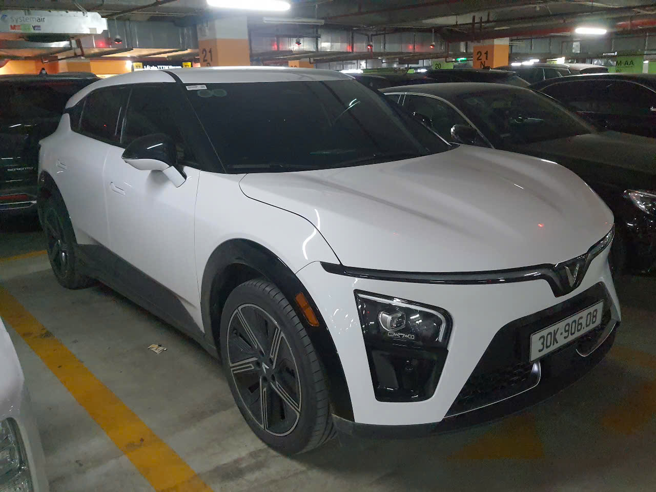 30K-906.08, VinFast VF7 