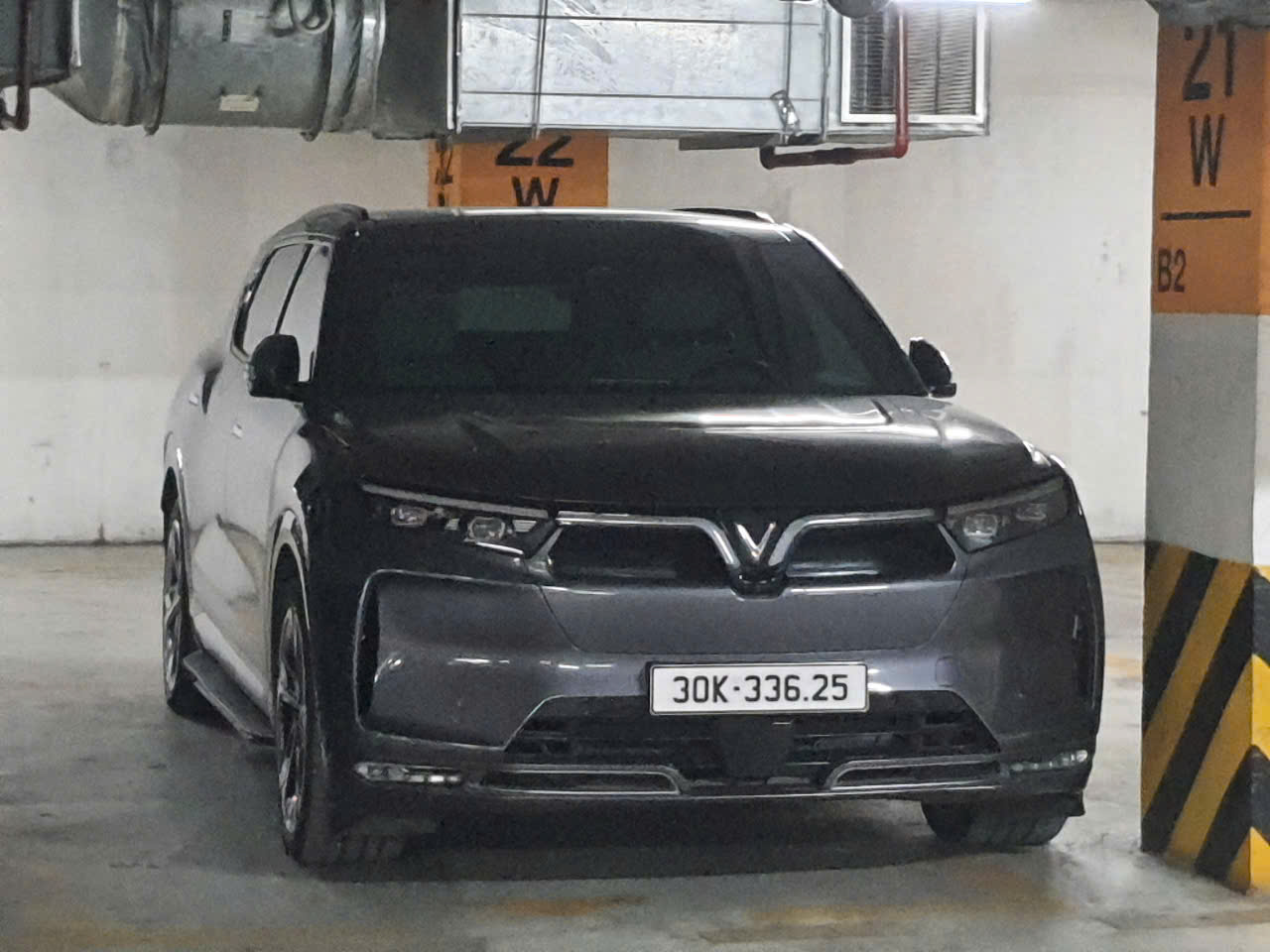 30K-336.25, VinFast VF9 1st gen, 2023–