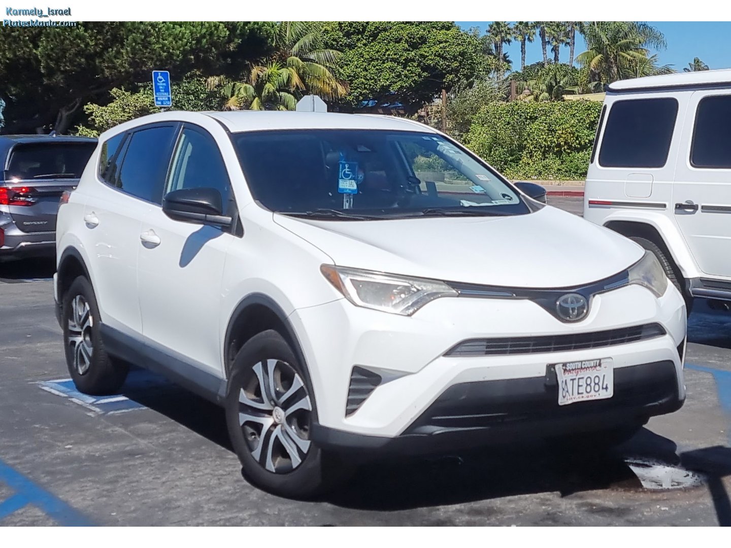 8ATE884, Toyota RAV4 4th gen (XA40), facelift, 2015–2019