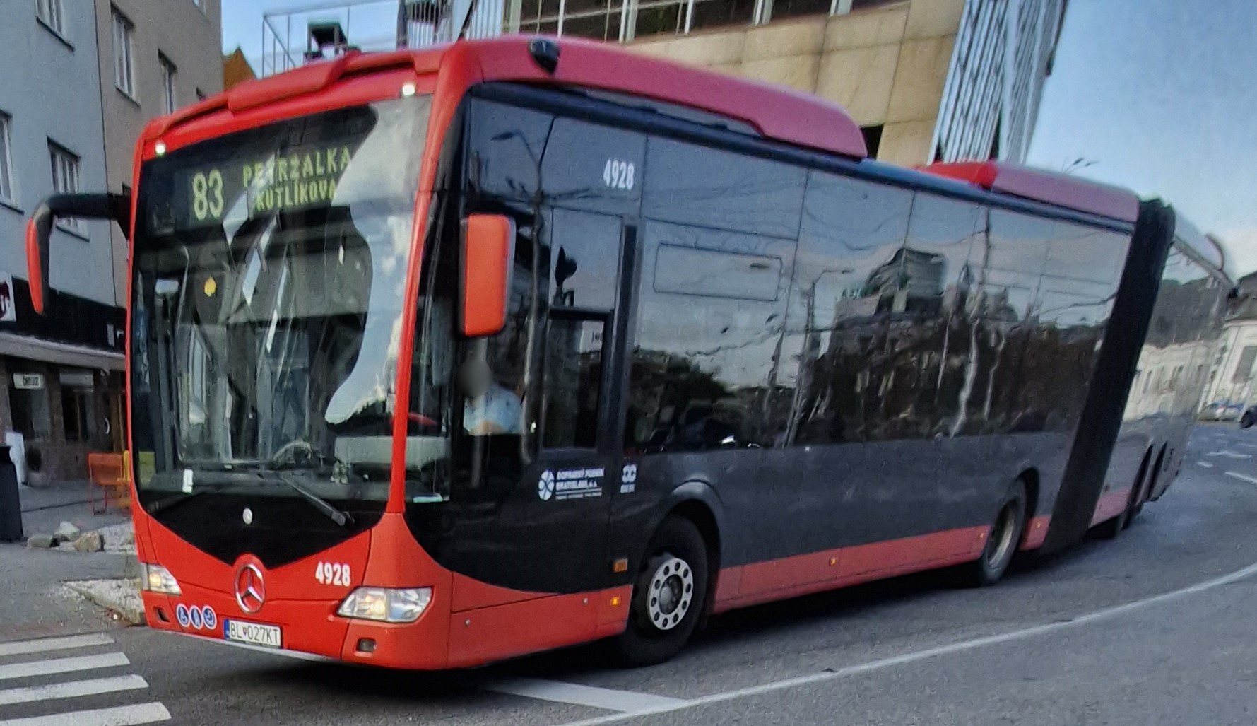 BL-027KT, Mercedes-Benz CapaCity 