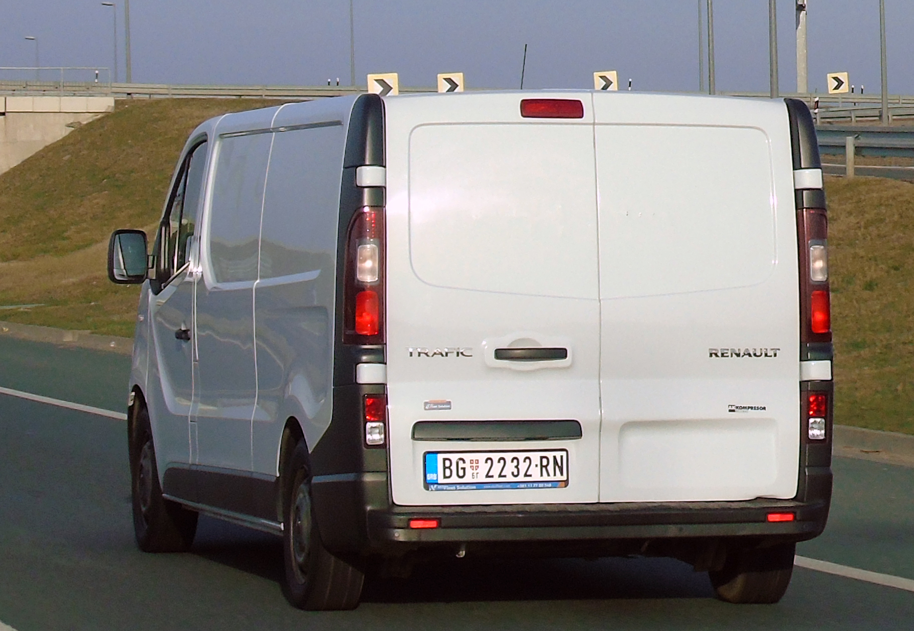 BG 2232-RN, Renault Trafic 2nd gen (X83), 2001–2014