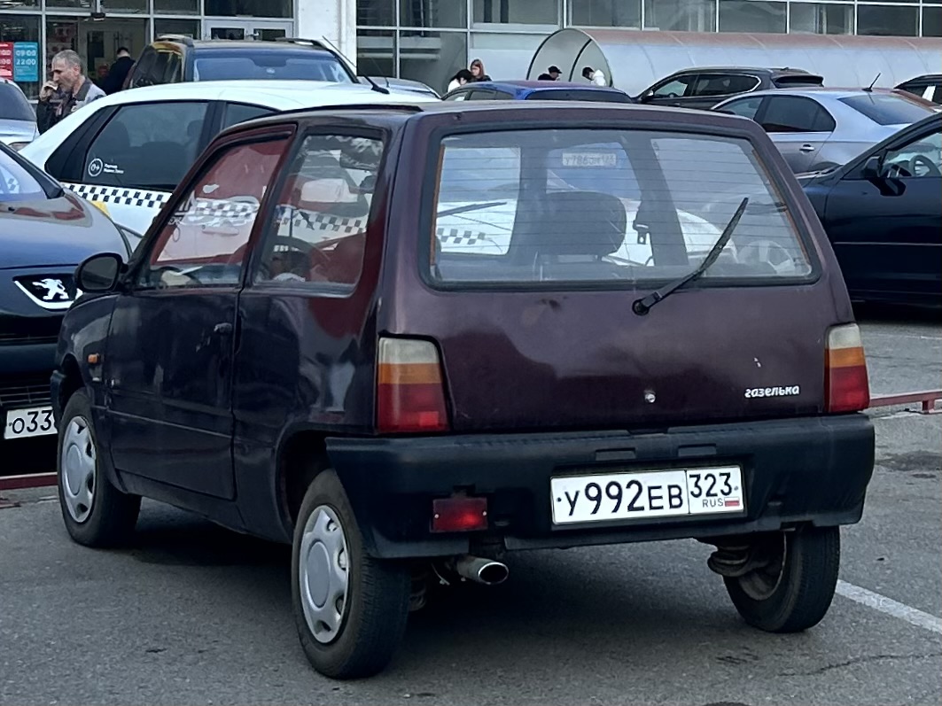 у 992 ев 323, Lada (VAZ) 1111 Ока 