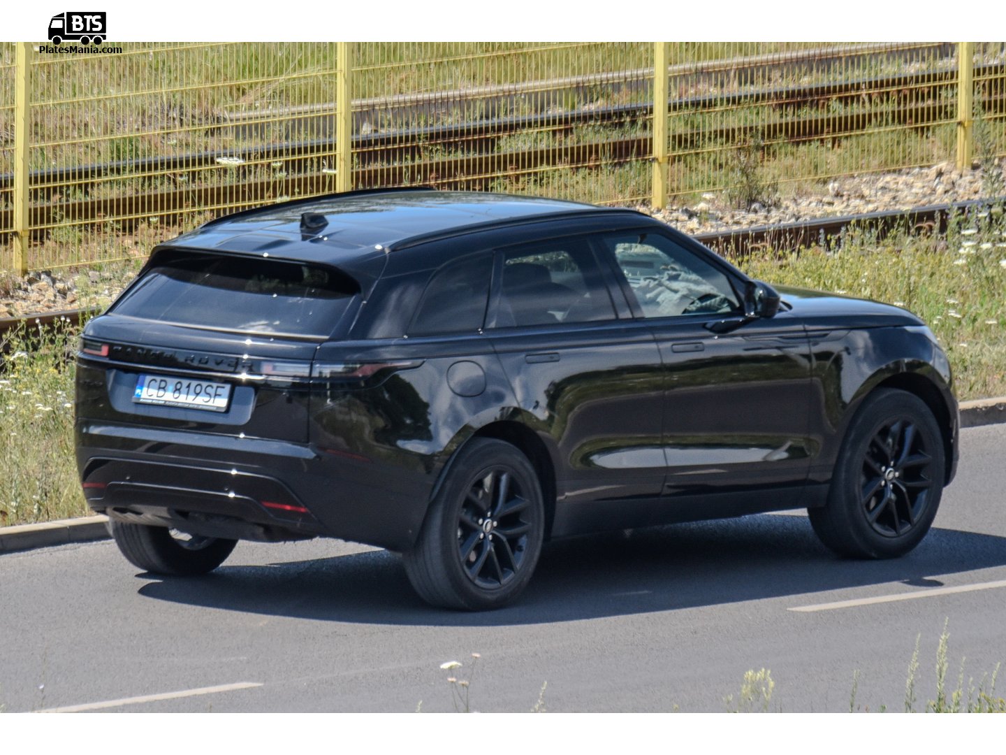 CB 819SF, Land Rover Range Rover Velar 1st gen (L560), 2017–