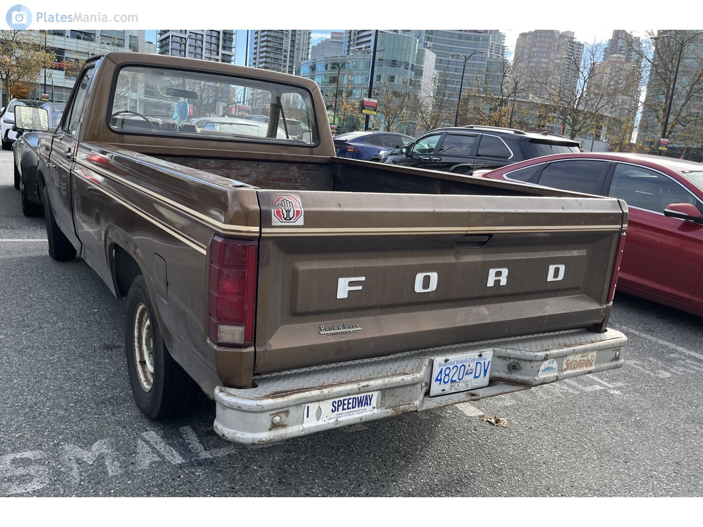 4820-DV, License plate without vehicle 