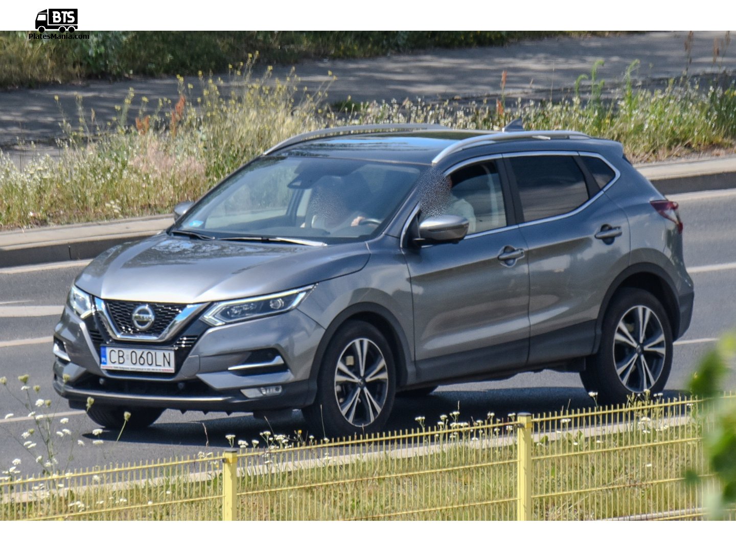 CB 060LN, Nissan Qashqai 