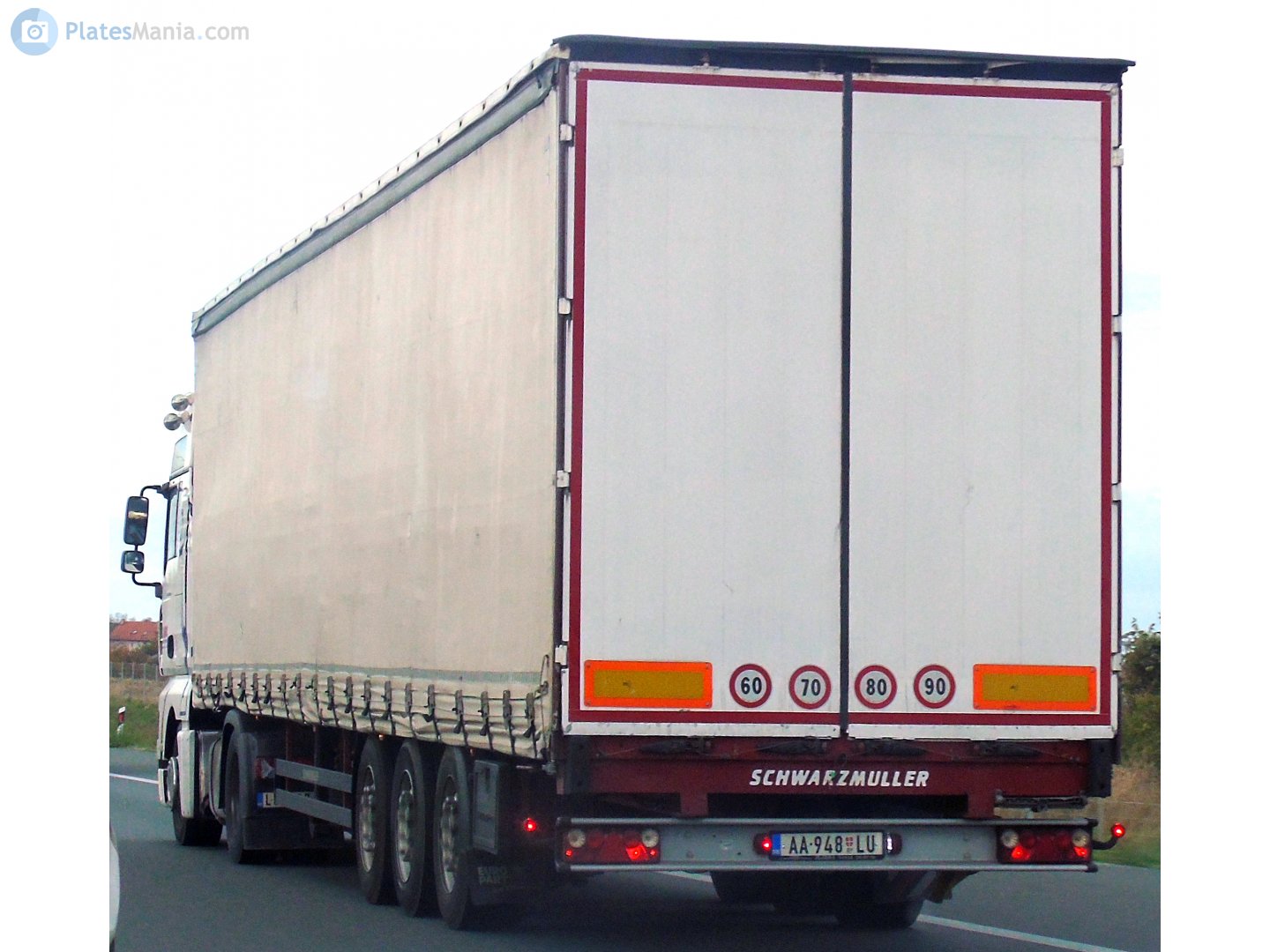 AA-948 LU, Schwarzmüller 