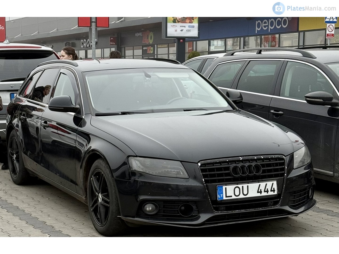 LOU 444, Audi A4 4th gen Avant (B8/8K5), 2007–2012
